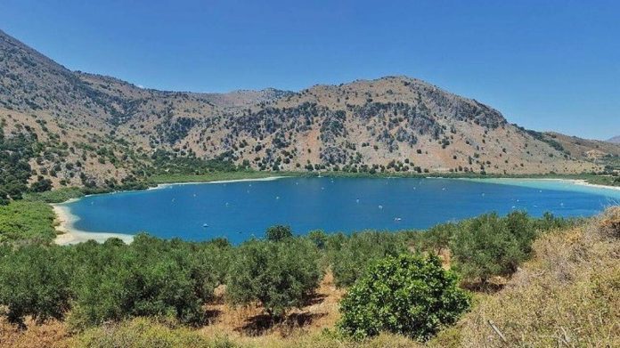 Η φυσική λίμνη Κουρνά στην Κρήτη (Φωτογραφία: ΑΠΕ/ΜΠΕ)