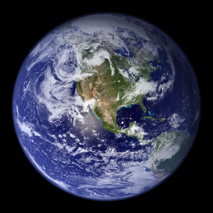 Η Γη είναι «αρκετά άρρωστη«, αλλά μπορεί ακόμα να ανακάμψει (Photograph by Pixabay)