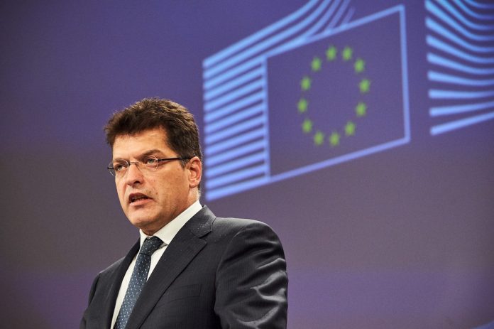 Ο Γιάνες Λέναρσιτς, επίτροπος για τη Διαχείριση Κρίσεων της Ε.Ε. (Photo: EU Reporter)