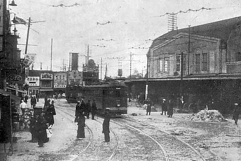 Ο σταθμός Shibuya όπως ήταν στην εκείνη την εποχή (1921-1945) (Photo: Japanese book "Visual History of Nostalgic Station" published by Kokusho-kankoukai)