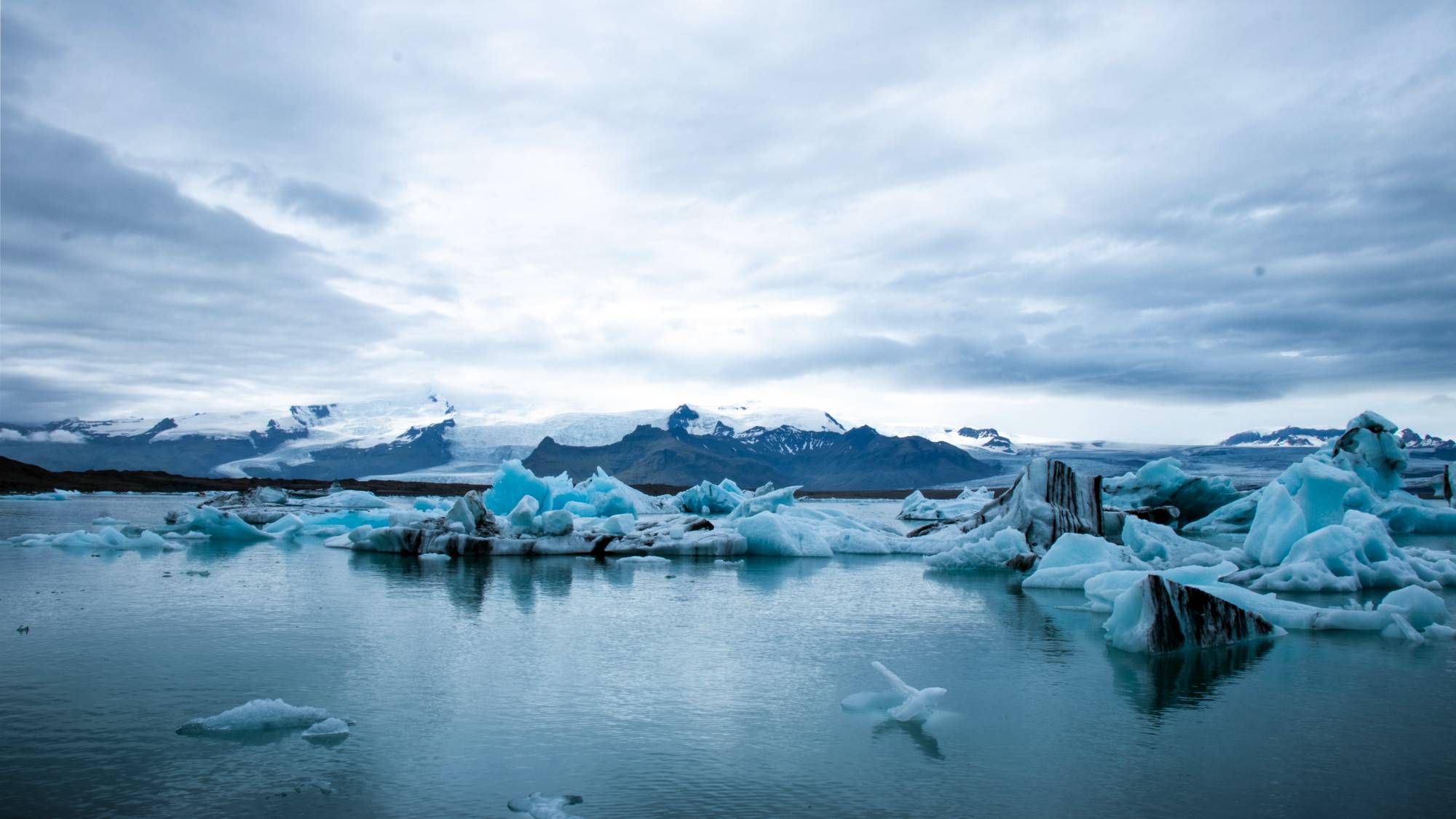 Ένας από τους μεγαλύτερους συντελεστές των «καυτών» ρεκόρ της τρέχουσας εβδομάδας είναι ο εξαιρετικά ήπιος φετινός χειμώνας στην Ανταρκτική (Photo: Frederik Sørensen/Pexels)